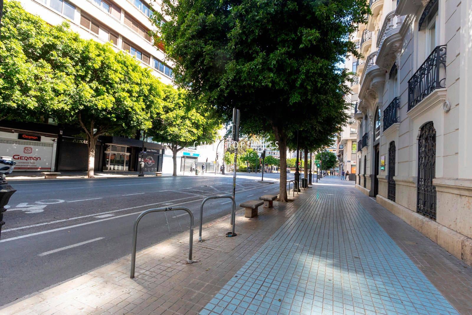 Office for rent in Valencia city with garage - € 1,500 (Ref: 8941984)