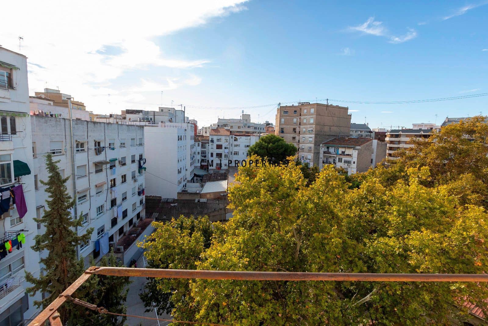 Office for rent in Valencia city - € 1,800 (Ref: 8942216)