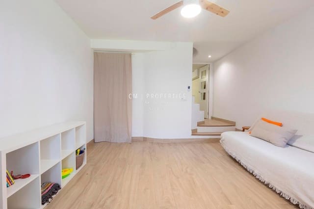 3 bedroom Townhouse for rent in La Pobla de Farnals with pool garage - € 1,650 (Ref: 8944952)