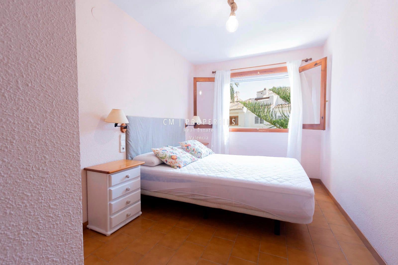 3 slaapkamer Huis te huur in La Pobla de Farnals met zwembad garage - € 1.650 (Ref: 8944952)