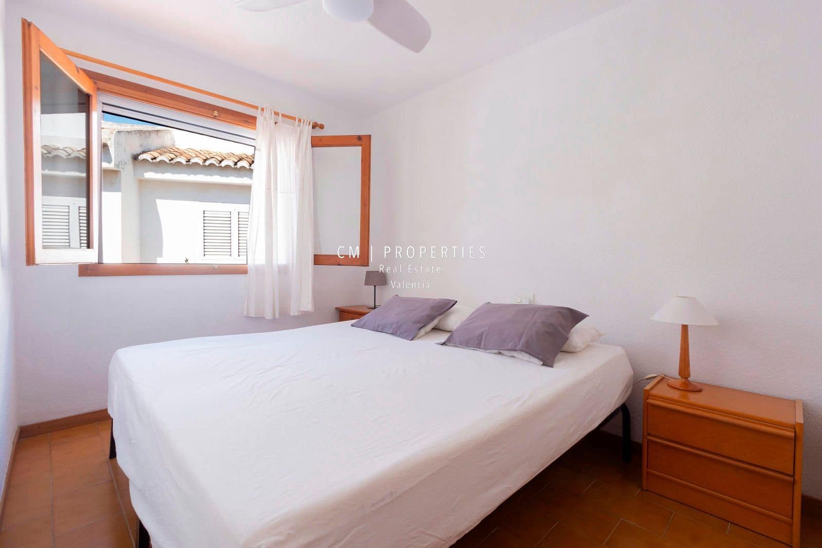 3 slaapkamer Huis te huur in La Pobla de Farnals met zwembad garage - € 1.650 (Ref: 8944952)