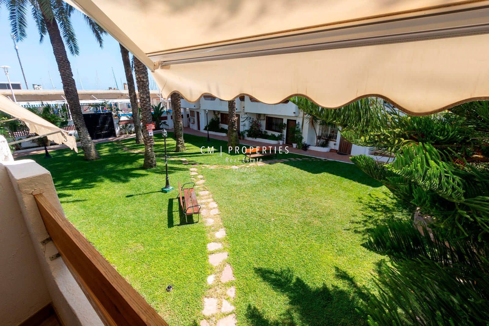 3 slaapkamer Huis te huur in La Pobla de Farnals met zwembad garage - € 1.650 (Ref: 8944952)