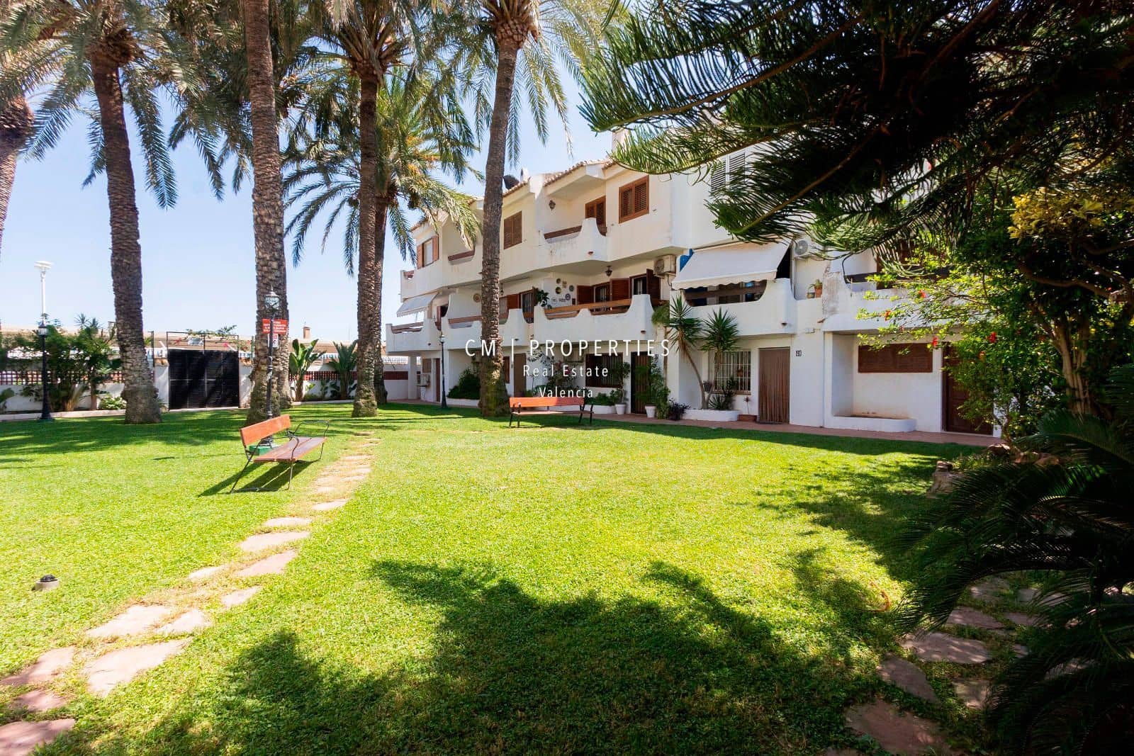 3 slaapkamer Huis te huur in La Pobla de Farnals met zwembad garage - € 1.650 (Ref: 8944952)