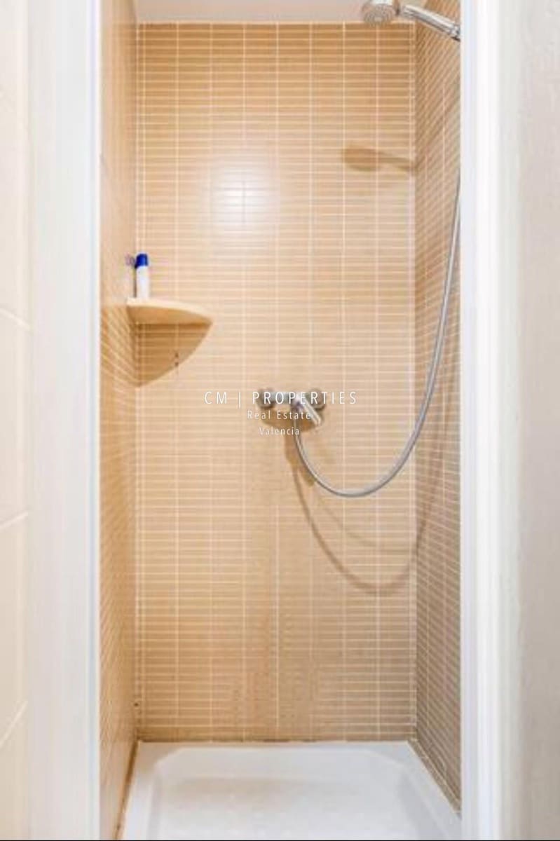 3 soveværelse Villa til leje i Riba-roja de Turia med swimmingpool garage - € 2.500 (Ref: 8947406)