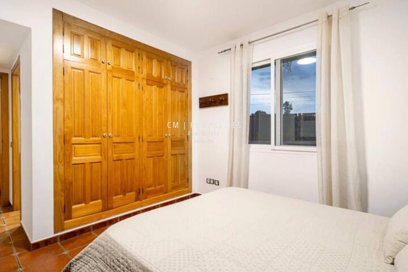 3 soveværelse Villa til leje i Riba-roja de Turia med swimmingpool garage - € 2.500 (Ref: 8947406)