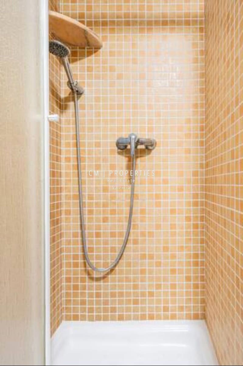 3 soveværelse Villa til leje i Riba-roja de Turia med swimmingpool garage - € 2.500 (Ref: 8947406)