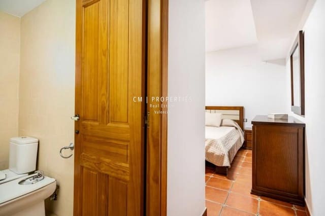 3 bedroom Villa for rent in Riba-roja de Túria with pool garage - € 2,500 (Ref: 8947406)