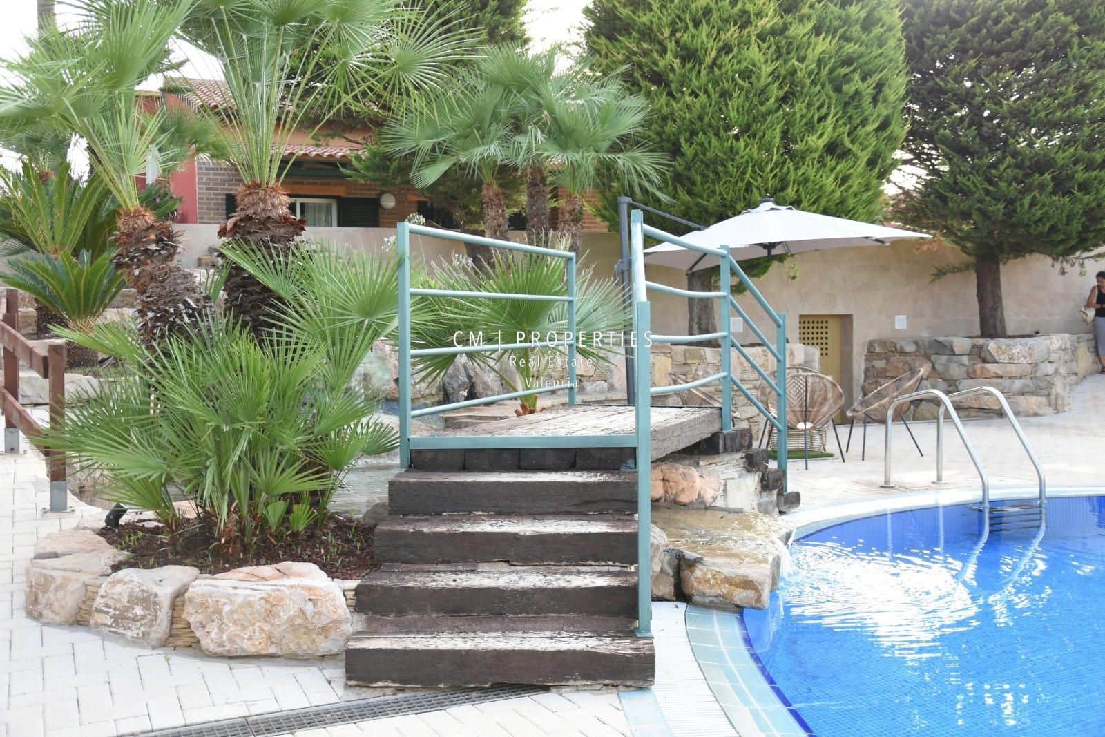 3 soveværelse Villa til leje i Riba-roja de Turia med swimmingpool garage - € 2.500 (Ref: 8947406)