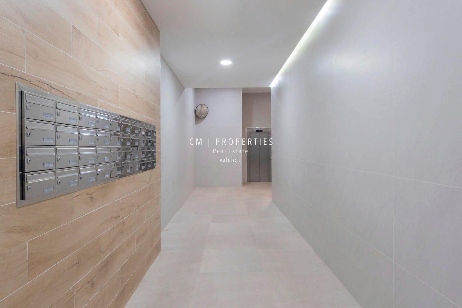 3 soverom Leilighet til leie i Valencia by - € 2 200 (Ref: 8948116)