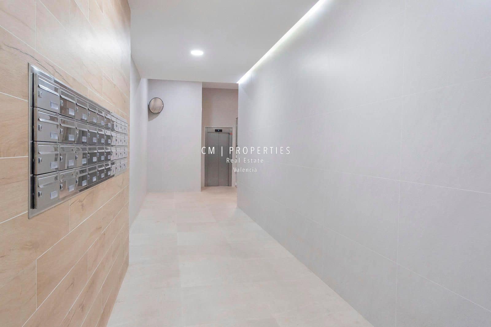 3 soverom Leilighet til leie i Valencia by - € 2 200 (Ref: 8948116)