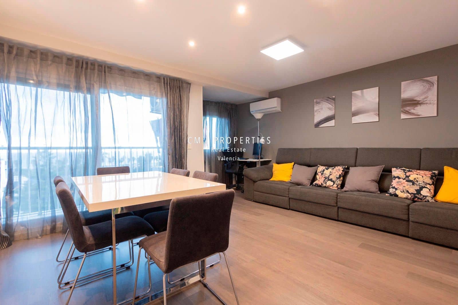 3 soverom Leilighet til leie i Valencia by - € 2 200 (Ref: 8948116)