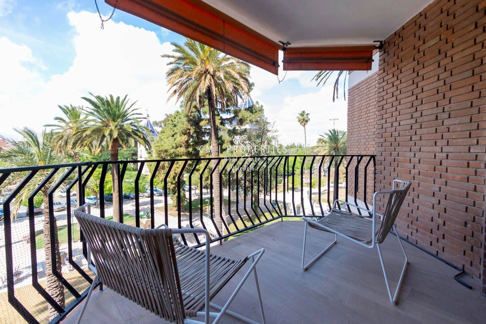 4 soverom Leilighet til leie i Valencia by - € 4 500 (Ref: 8954735)