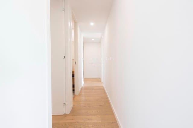 4 soverom Leilighet til leie i Valencia by - € 4 500 (Ref: 8954735)