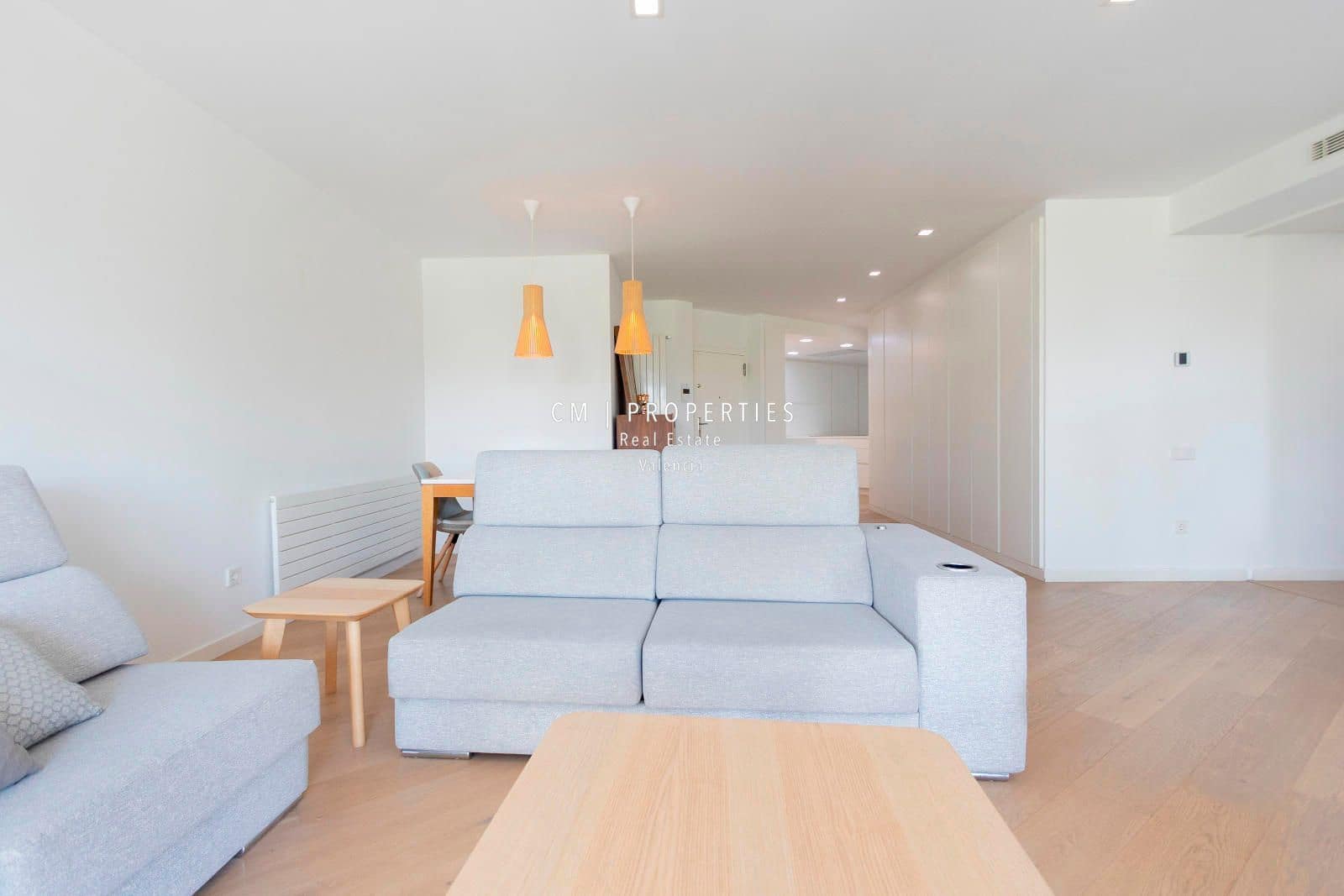 4 soverom Leilighet til leie i Valencia by - € 4 500 (Ref: 8954735)