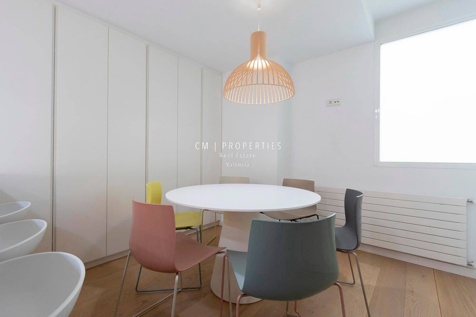 4 soverom Leilighet til leie i Valencia by - € 4 500 (Ref: 8954735)