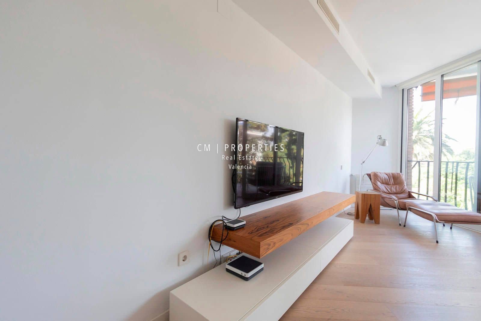 4 soverom Leilighet til leie i Valencia by - € 4 500 (Ref: 8954735)
