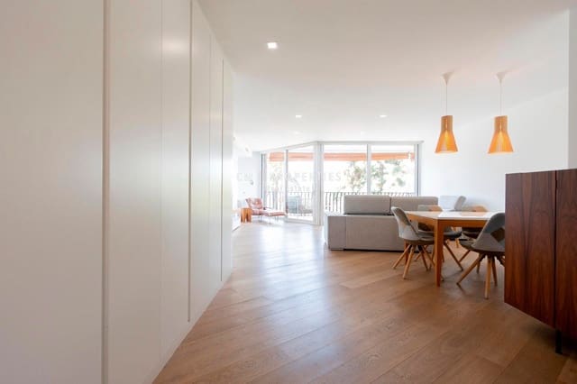 4 soverom Leilighet til leie i Valencia by - € 4 500 (Ref: 8954735)