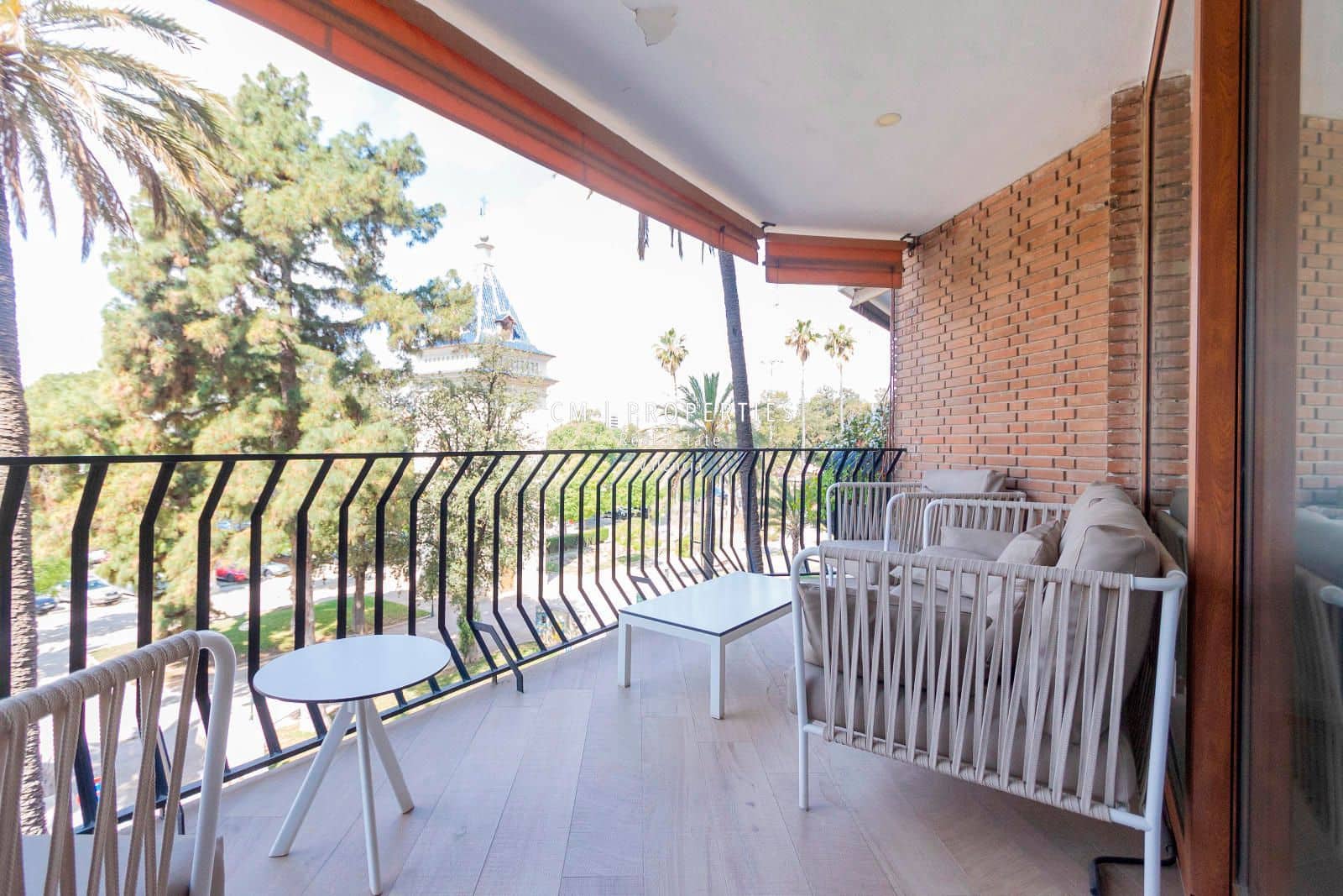 4 soverom Leilighet til leie i Valencia by - € 4 500 (Ref: 8954735)