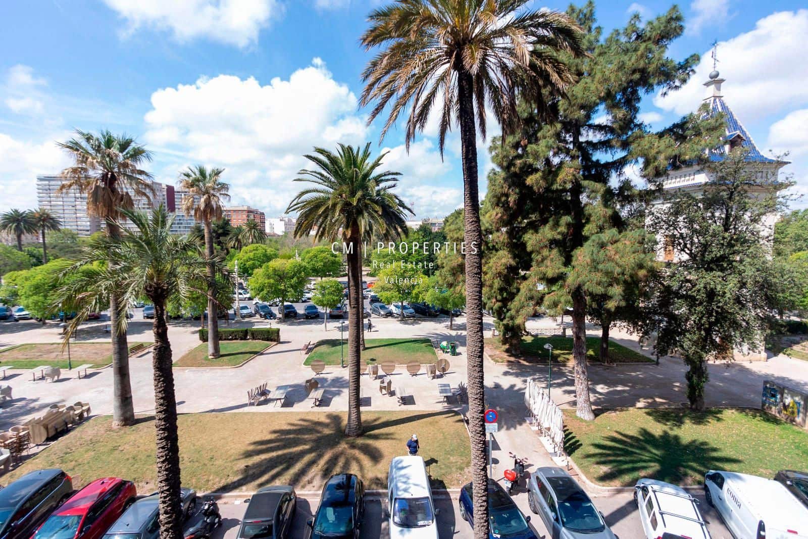 4 soverom Leilighet til leie i Valencia by - € 4 500 (Ref: 8954735)