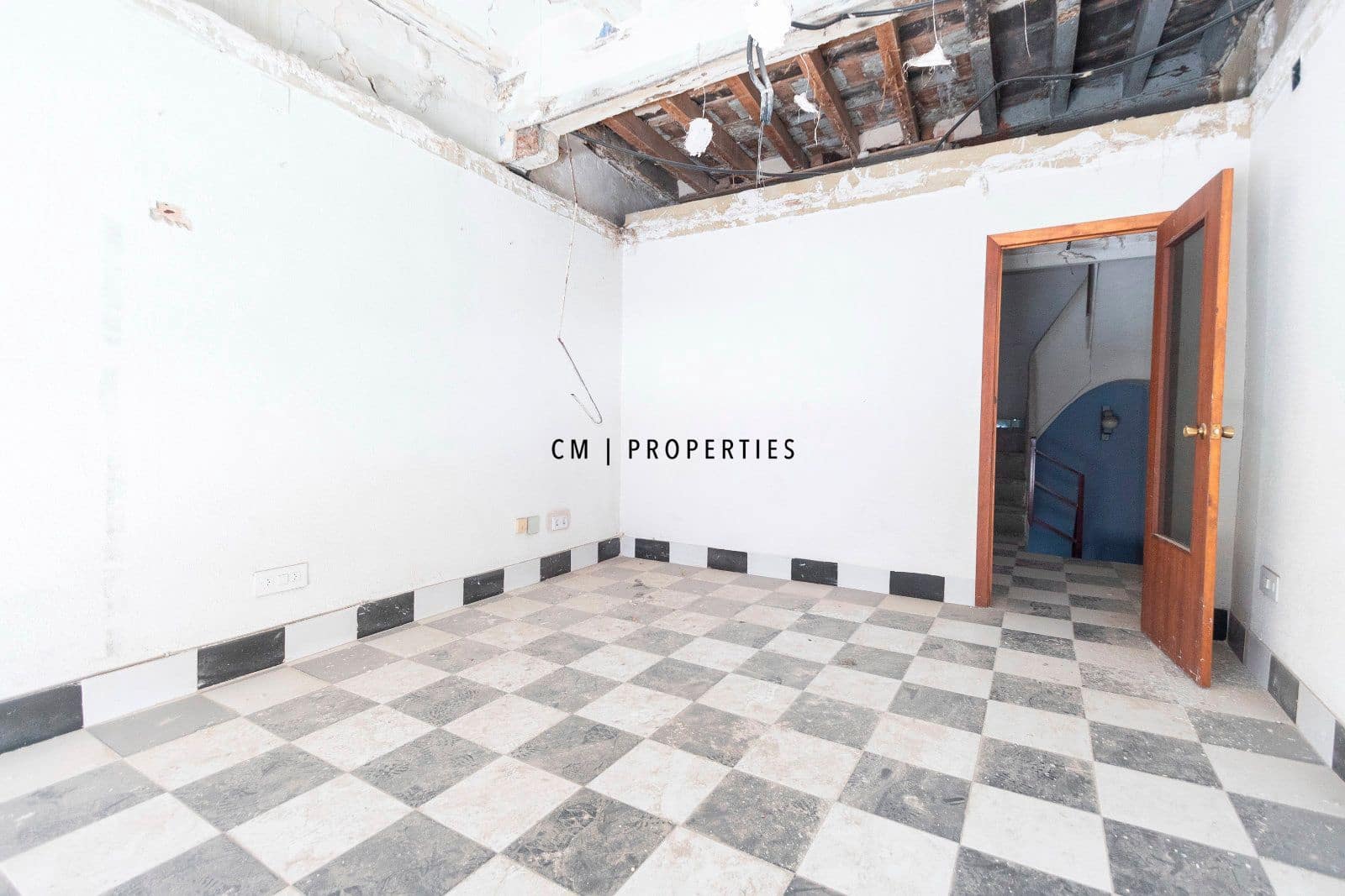 Restaurant/Bar til salgs i Valencia by - € 700 000 (Ref: 8954736)