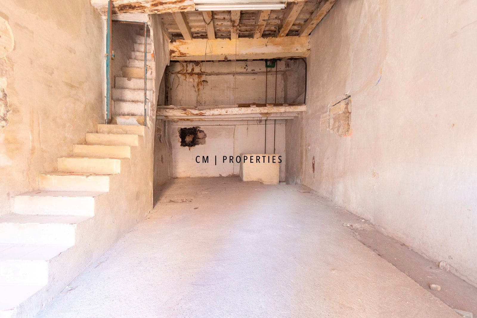 Restaurant/Bar til salgs i Valencia by - € 700 000 (Ref: 8954736)