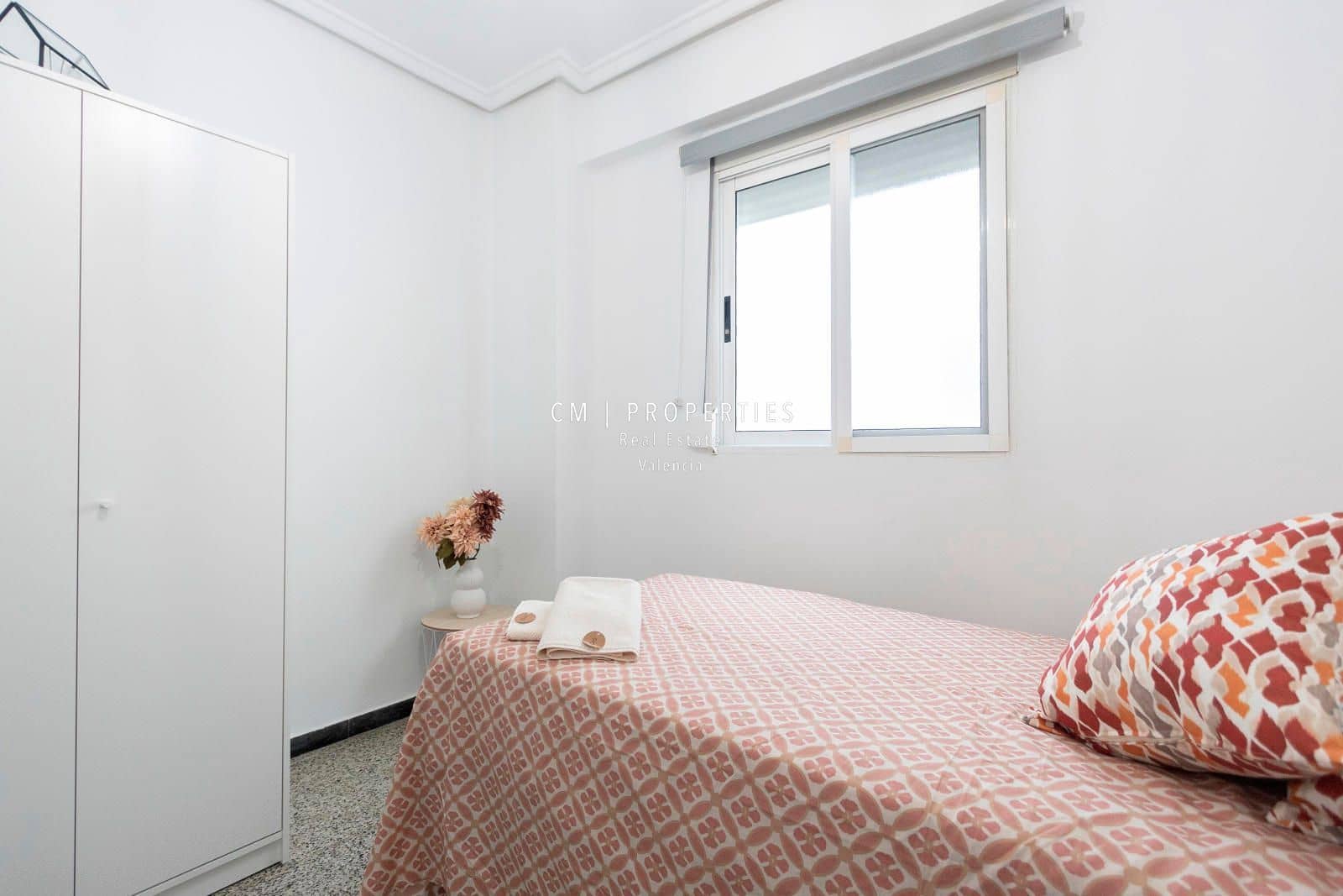 2 soveværelse Lejlighed til leje i Valencia by - € 1.100 (Ref: 8956110)