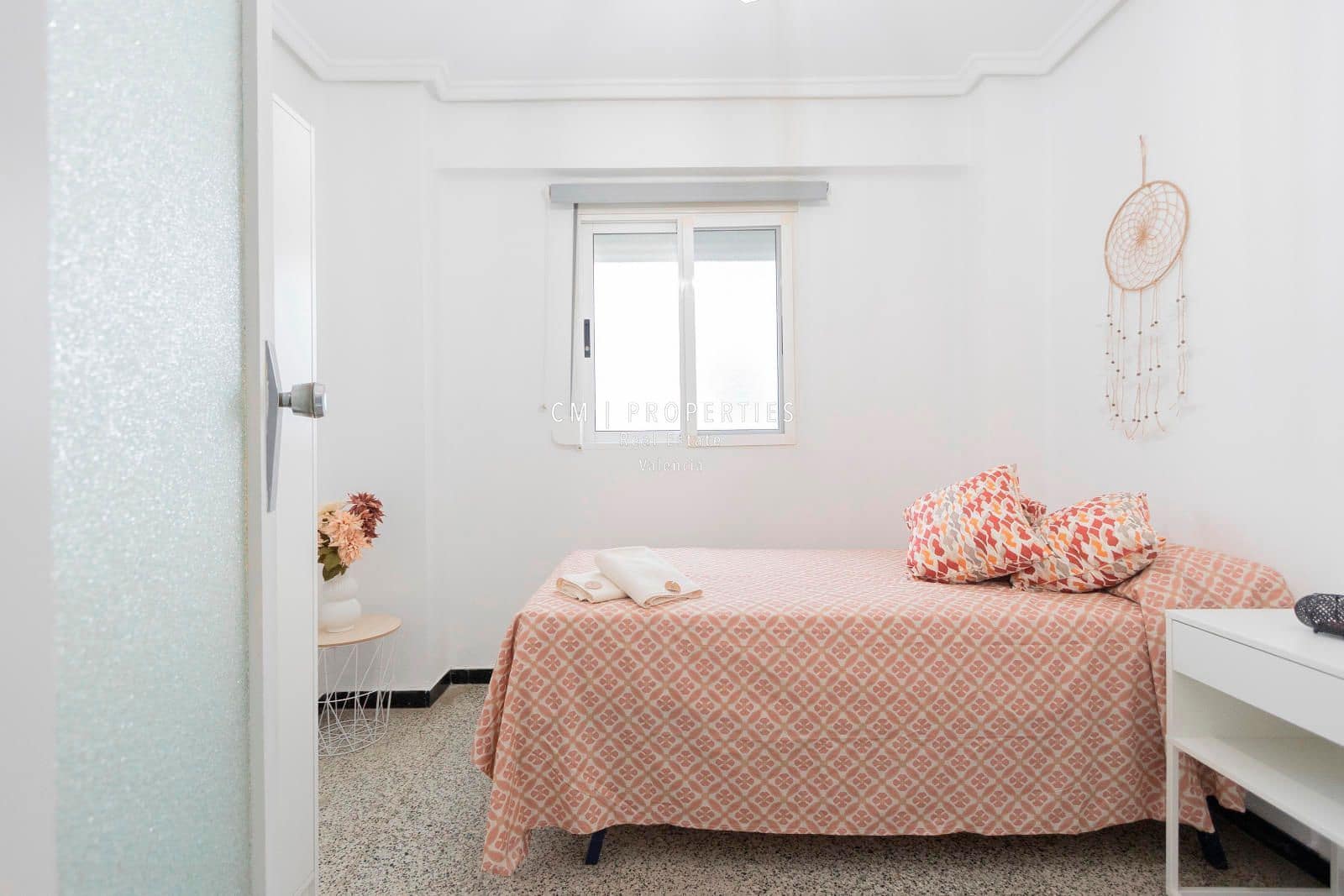 2 soveværelse Lejlighed til leje i Valencia by - € 1.100 (Ref: 8956110)