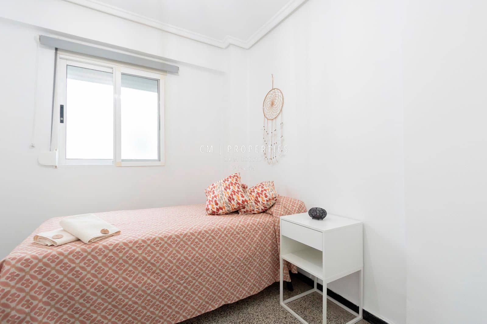 2 soveværelse Lejlighed til leje i Valencia by - € 1.100 (Ref: 8956110)