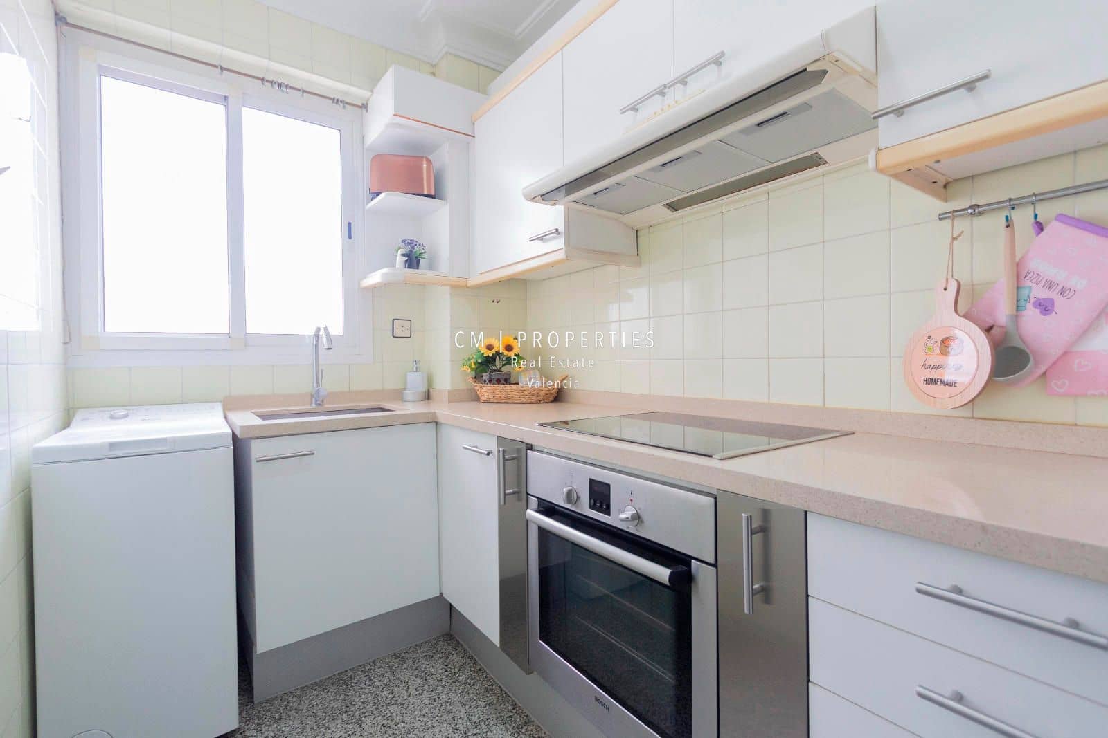 2 soveværelse Lejlighed til leje i Valencia by - € 1.100 (Ref: 8956110)