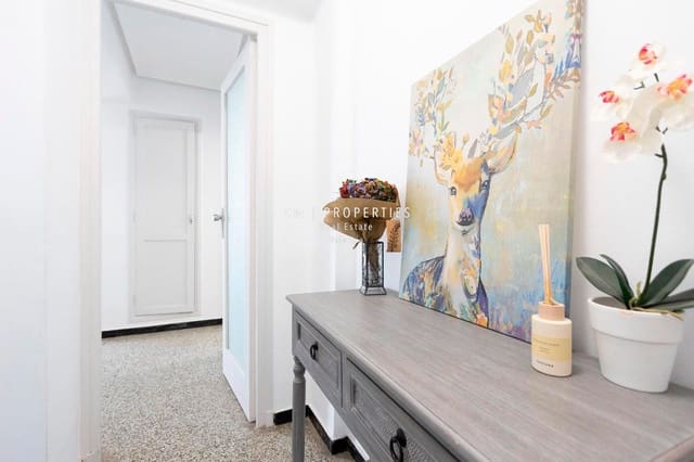 2 Zimmer Wohnung zu vermieten in València Stadt - 1.100 € (Ref: 8956110)