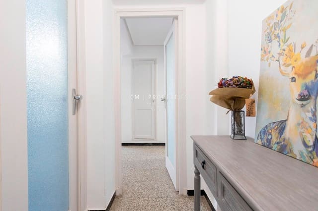 2 Zimmer Wohnung zu vermieten in València Stadt - 1.100 € (Ref: 8956110)