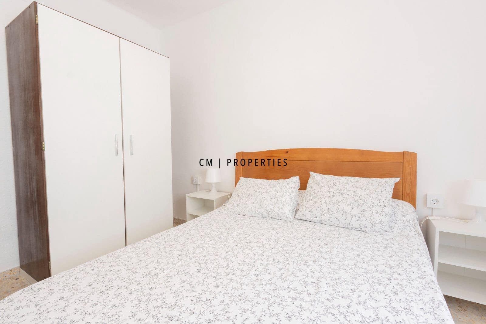 3 bedroom Flat for rent in Valencia city - € 1,200 (Ref: 8966773)