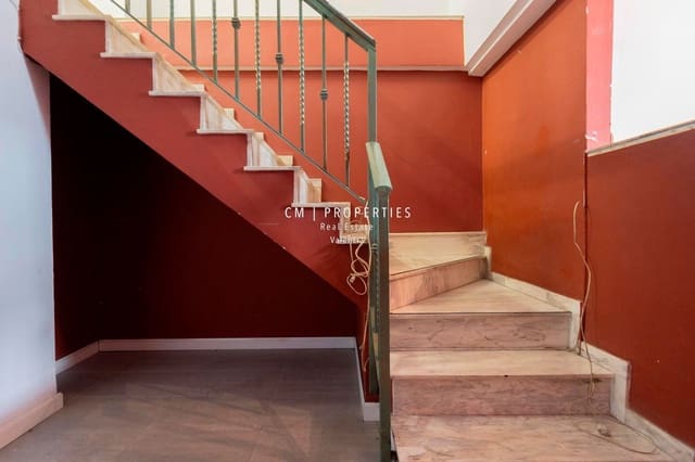 Kommersiell til salgs i L'Eixample, Valencia by med garasje - € 510 000 (Ref: 8966774)