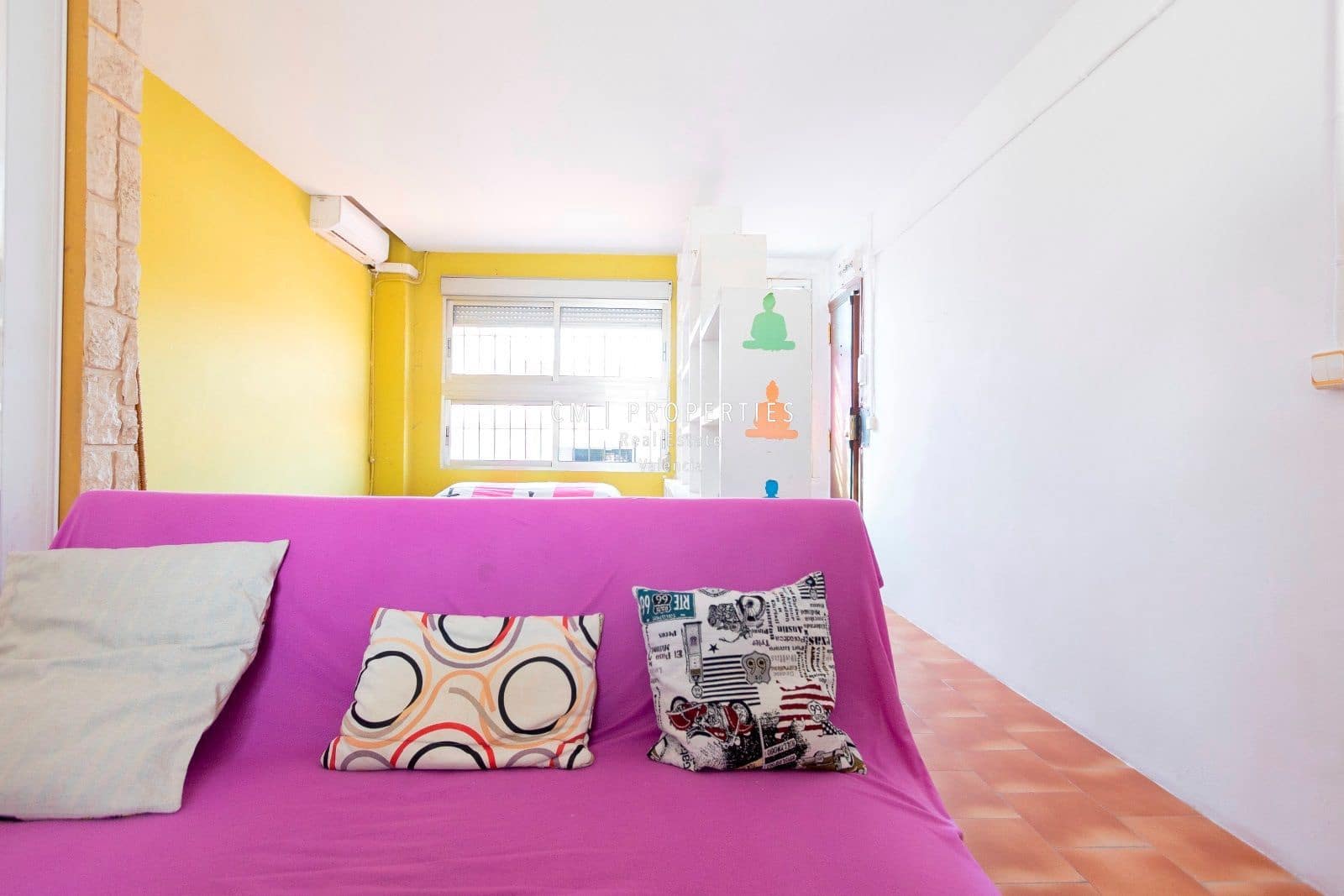 1 quarto Penthouse para arrendar em Valencia cidade - 1 050 € (Ref: 8969556)