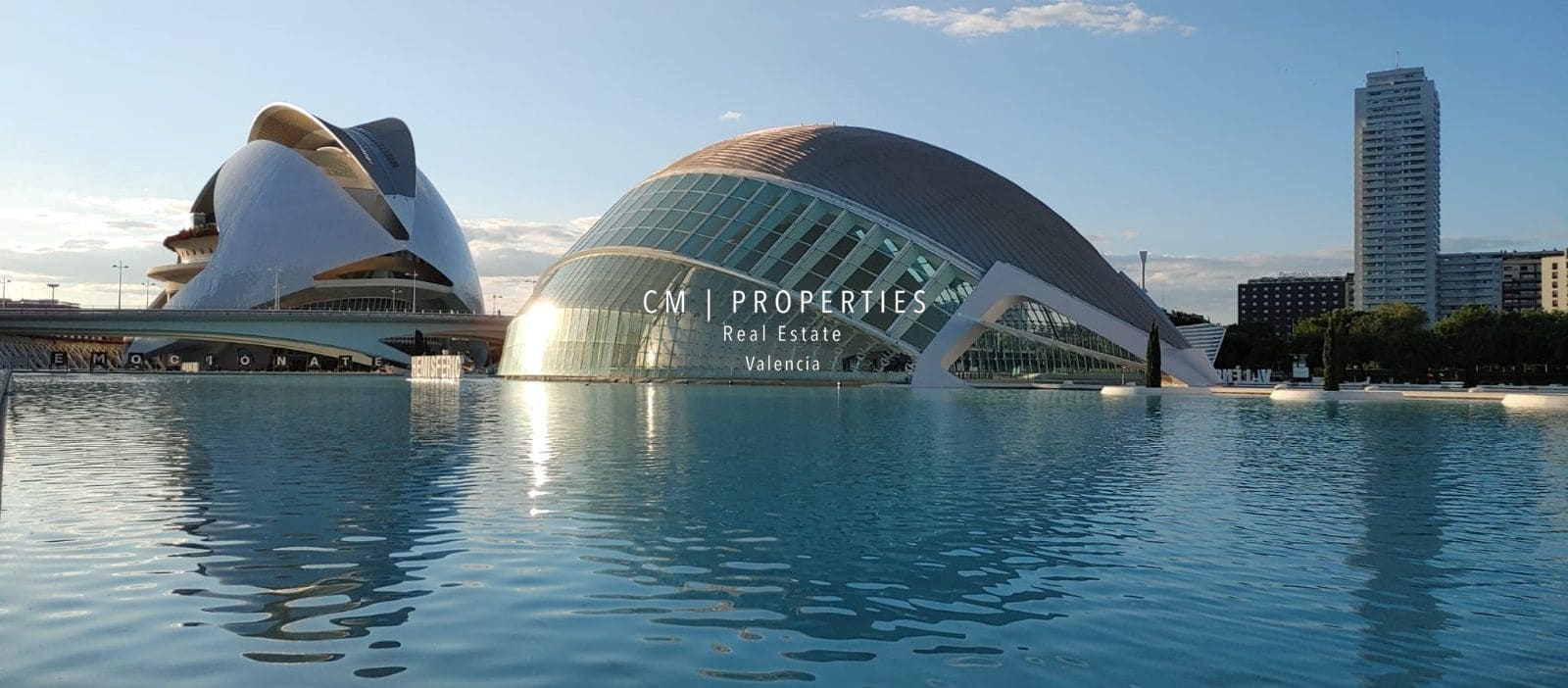 1 quarto Penthouse para arrendar em Valencia cidade - 1 050 € (Ref: 8969556)