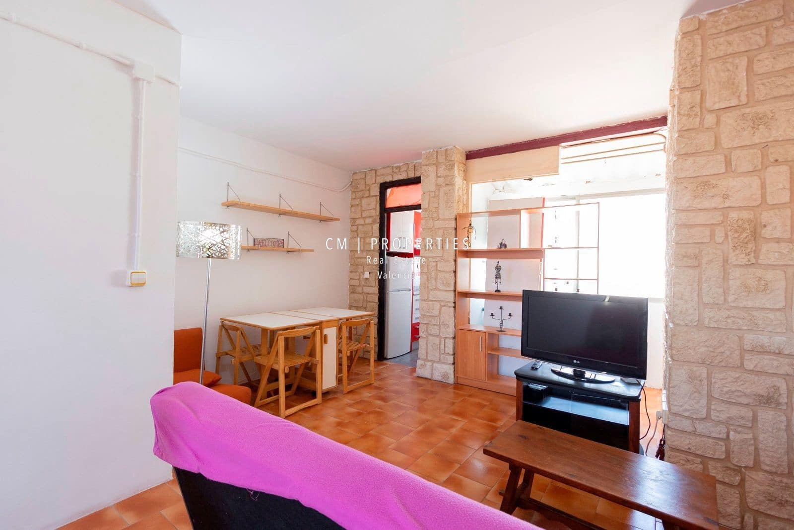 1 quarto Penthouse para arrendar em Valencia cidade - 1 050 € (Ref: 8969556)