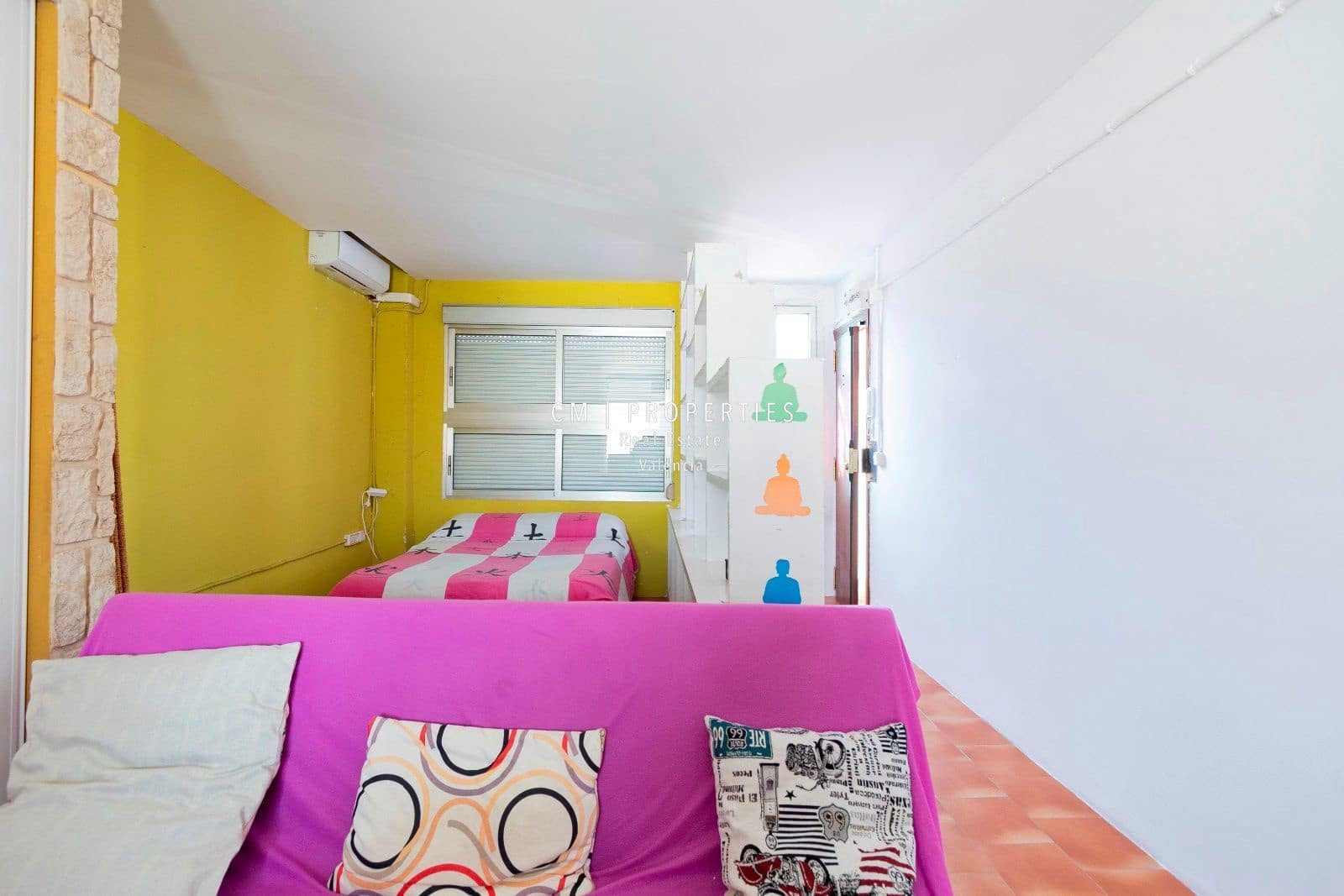 1 quarto Penthouse para arrendar em Valencia cidade - 1 050 € (Ref: 8969556)