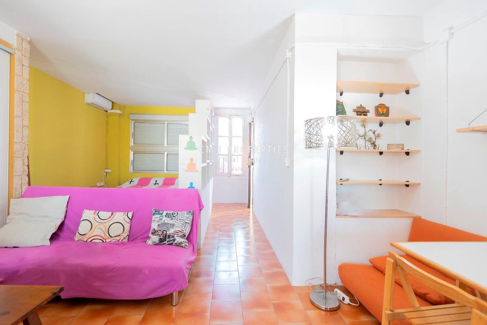 1 quarto Penthouse para arrendar em Valencia cidade - 1 050 € (Ref: 8969556)