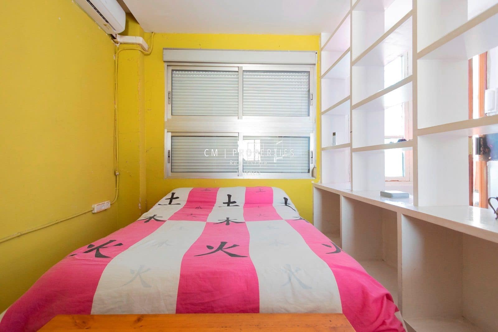1 quarto Penthouse para arrendar em Valencia cidade - 1 050 € (Ref: 8969556)