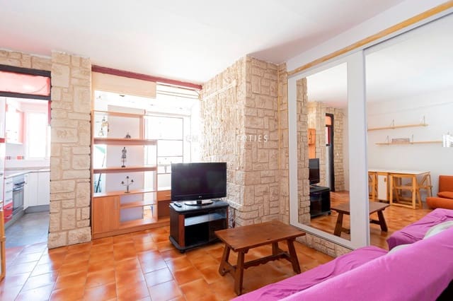 1 quarto Penthouse para arrendar em Valência cidade - 1 050 € (Ref: 8969556)