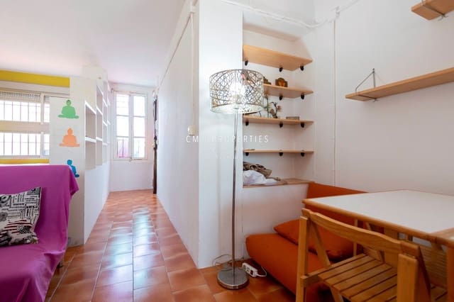 1 quarto Penthouse para arrendar em Valência cidade - 1 050 € (Ref: 8969556)