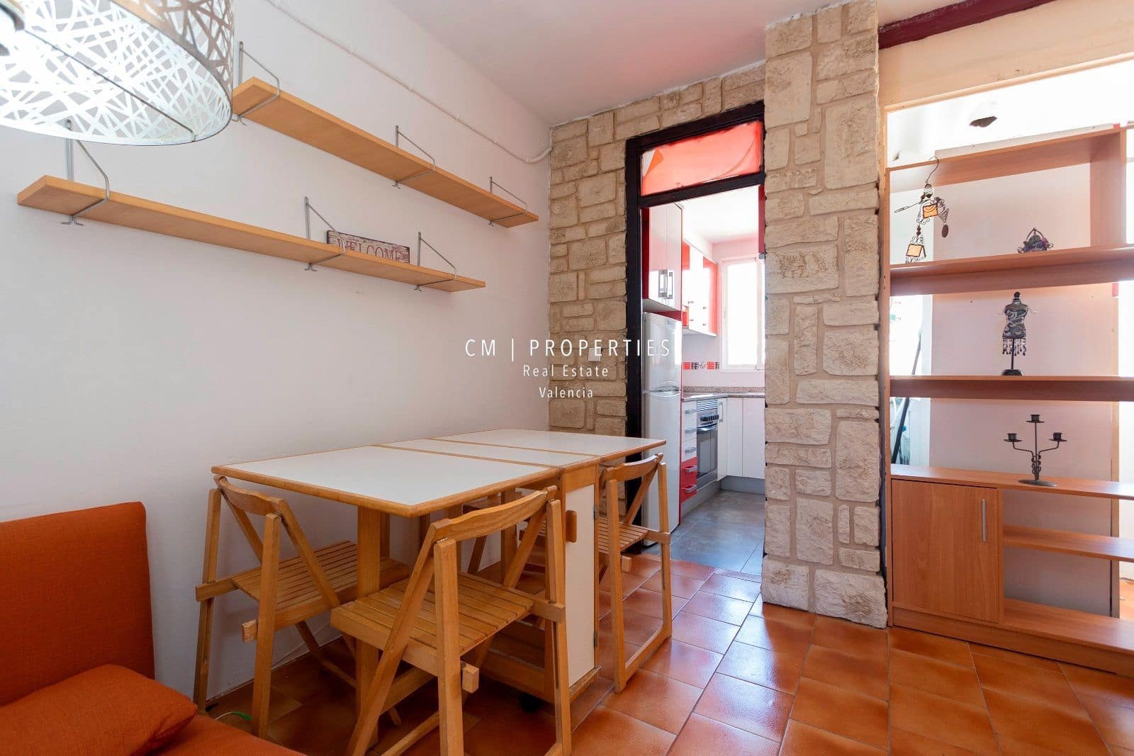 1 quarto Penthouse para arrendar em Valencia cidade - 1 050 € (Ref: 8969556)