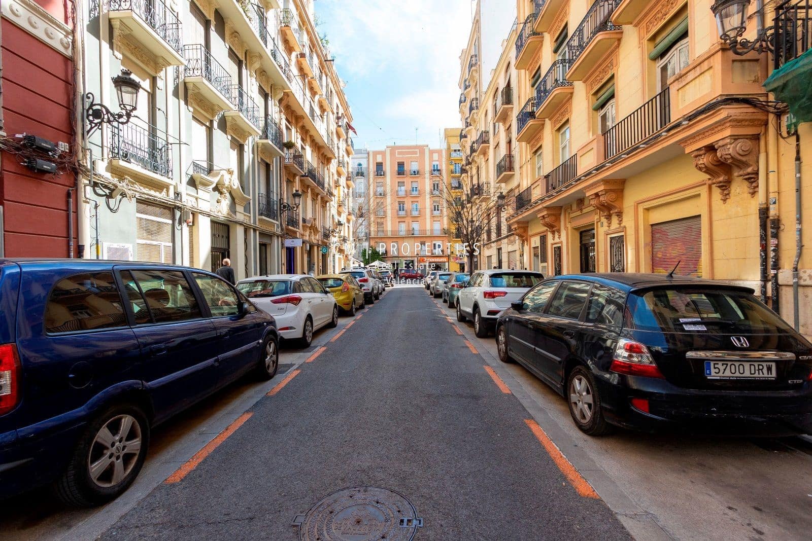 1 quarto Penthouse para arrendar em Valencia cidade - 1 050 € (Ref: 8969556)