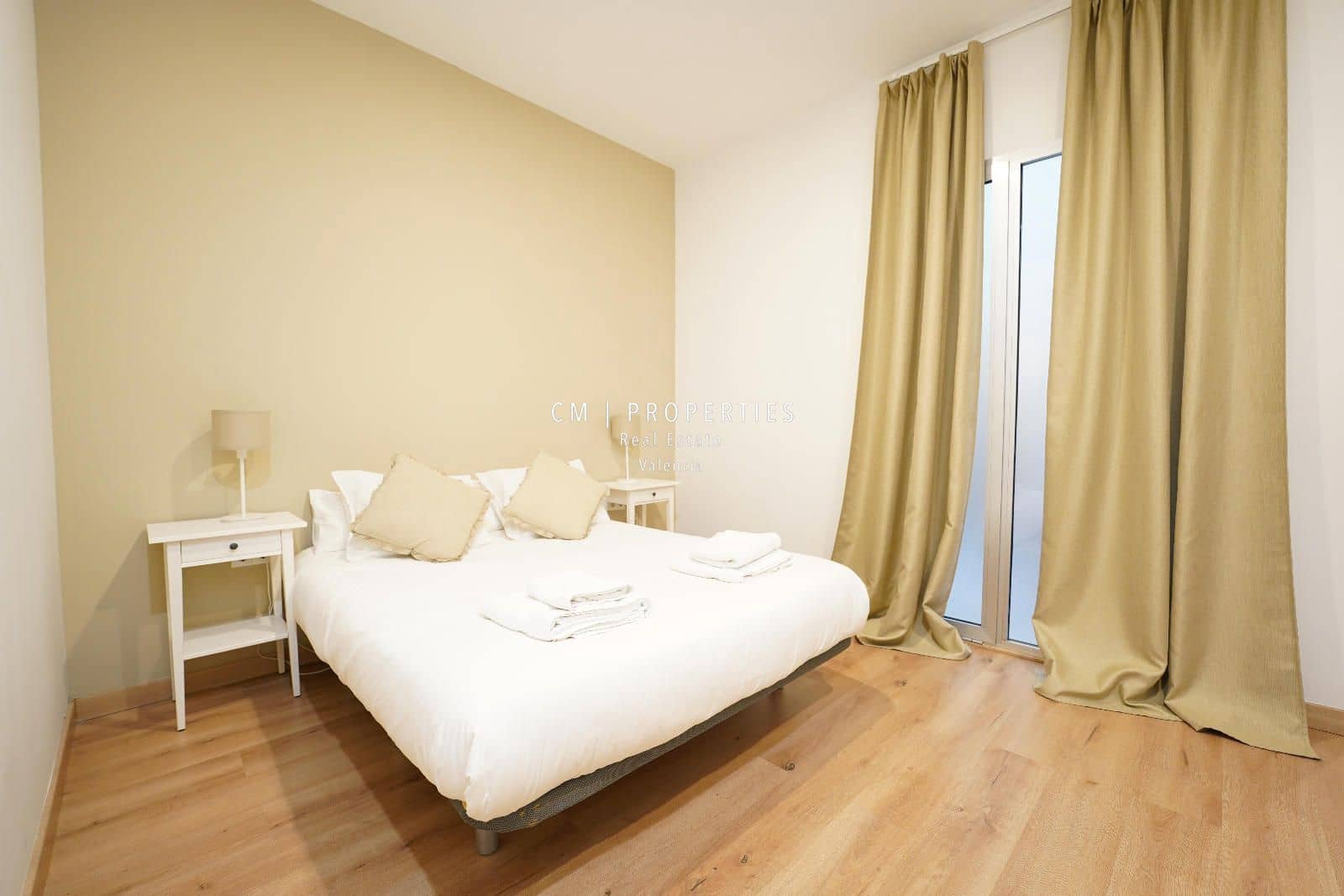 2 soveværelse Lejlighed til leje i Valencia by - € 2.000 (Ref: 8981725)