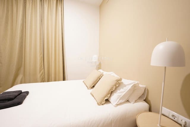 2 soveværelse Lejlighed til leje i El Mercat, Valencia by - € 2.000 (Ref: 8981725)