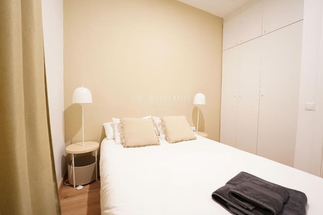 2 soveværelse Lejlighed til leje i El Mercat, Valencia by - € 2.000 (Ref: 8981725)