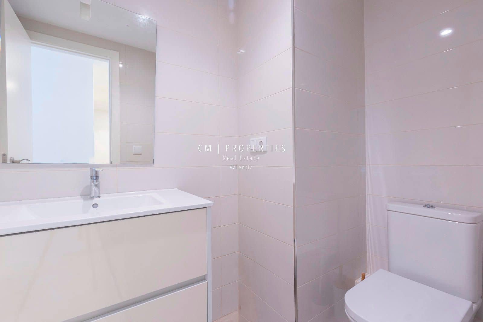 2 sovrum Lägenhet att hyra i Valencia stad - 1 500 € (Ref: 8997667)