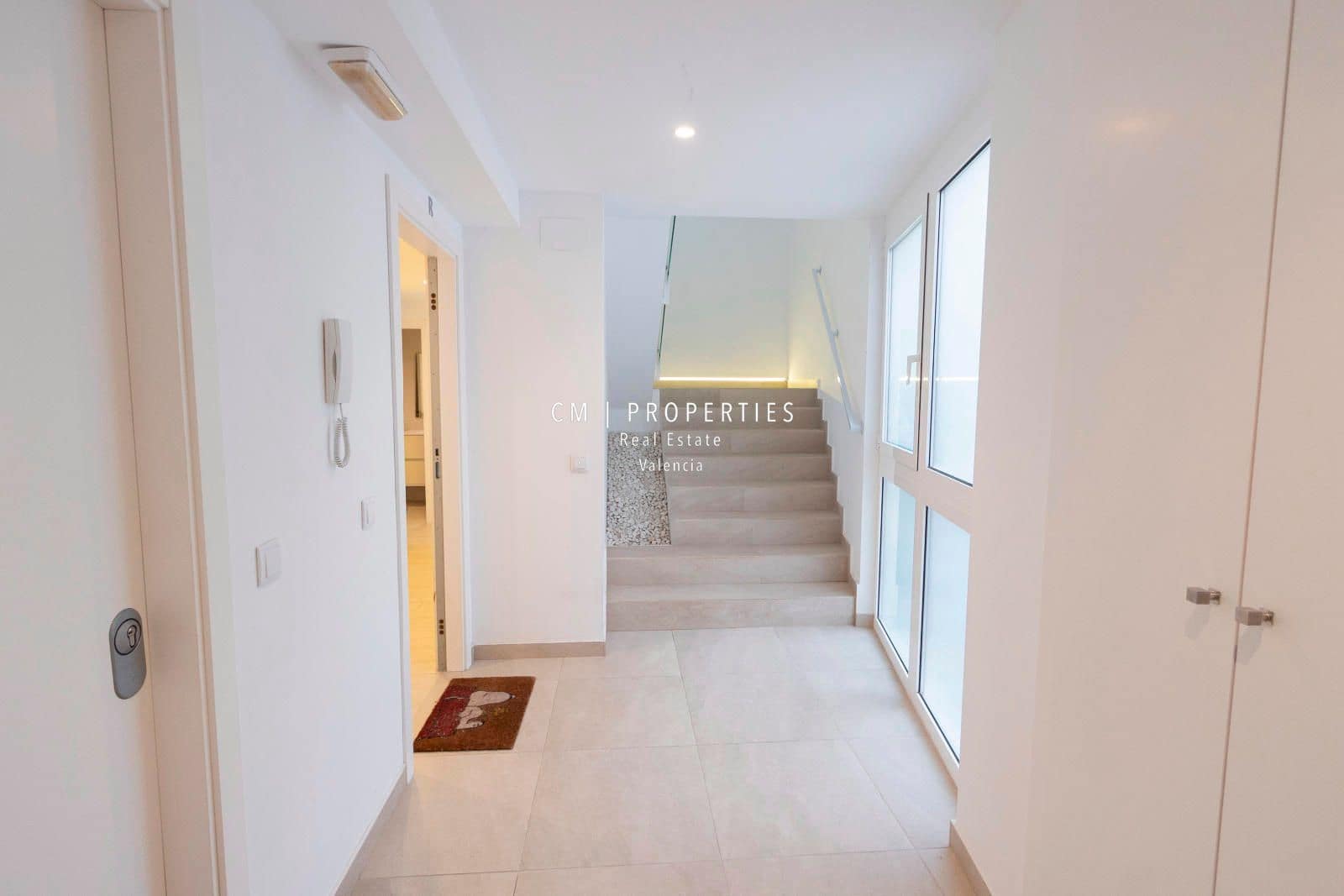 2 sovrum Lägenhet att hyra i Valencia stad - 1 500 € (Ref: 8997667)
