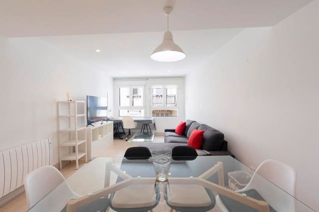 2 sovrum Lägenhet att hyra i Ciutat Vella, Valencia stad - 1 500 € (Ref: 8997667)