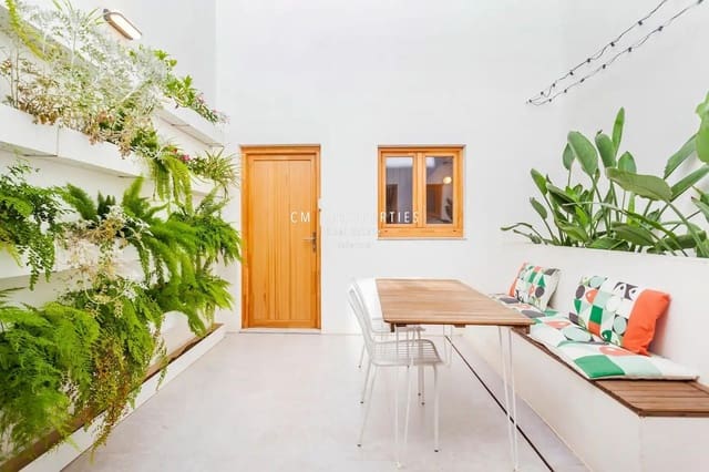 Appartement de 3 chambres à louer à Valence ville - 2 600 € (Ref: 9000240)